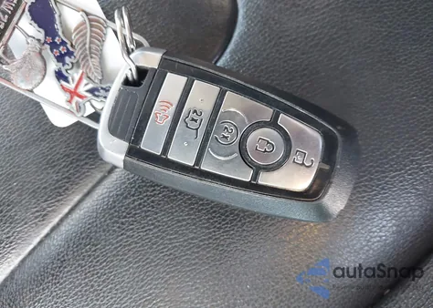 2020 Ford Edge Titanium z USA, uszkodzony, nr VIN 2FMPK3K92LBA45607